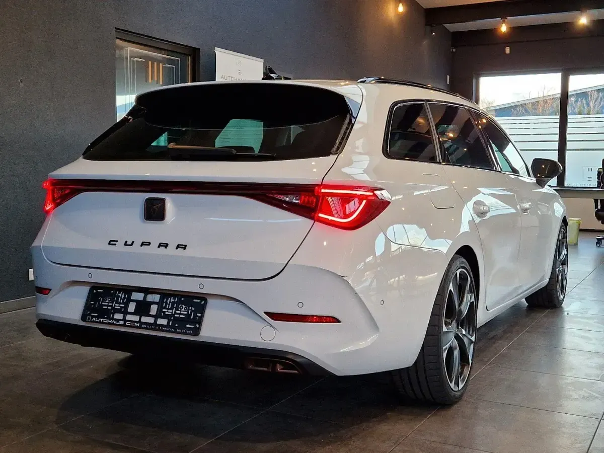 Gebraucht Cupra Leon VZ 245 PS (180 kW) 2022 Weiß Kombi