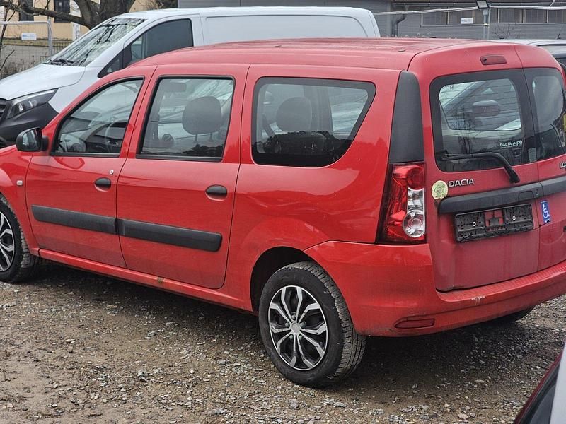 Gebraucht Dacia Logan 75 PS (55 kW) 2009 Rot "passion" Kombi