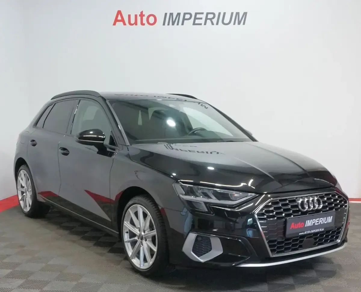 Gebraucht Audi A3 Advanced Plus 110 PS (80 kW) 2022 Schwarz Limousine