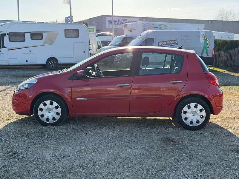 Gebraucht Renault Clio II 86 PS (63 kW) 2009 Rot Limousine