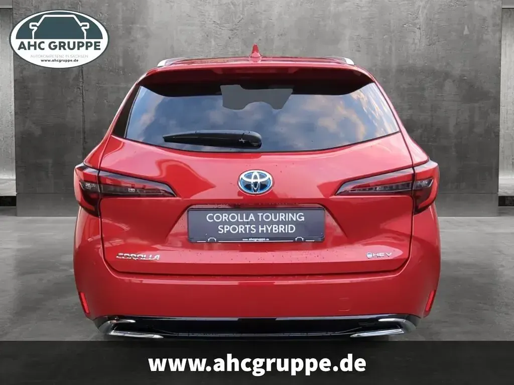 Neu Toyota Corolla Business Edition 98 PS (72 kW) 2025 Rot Kombi