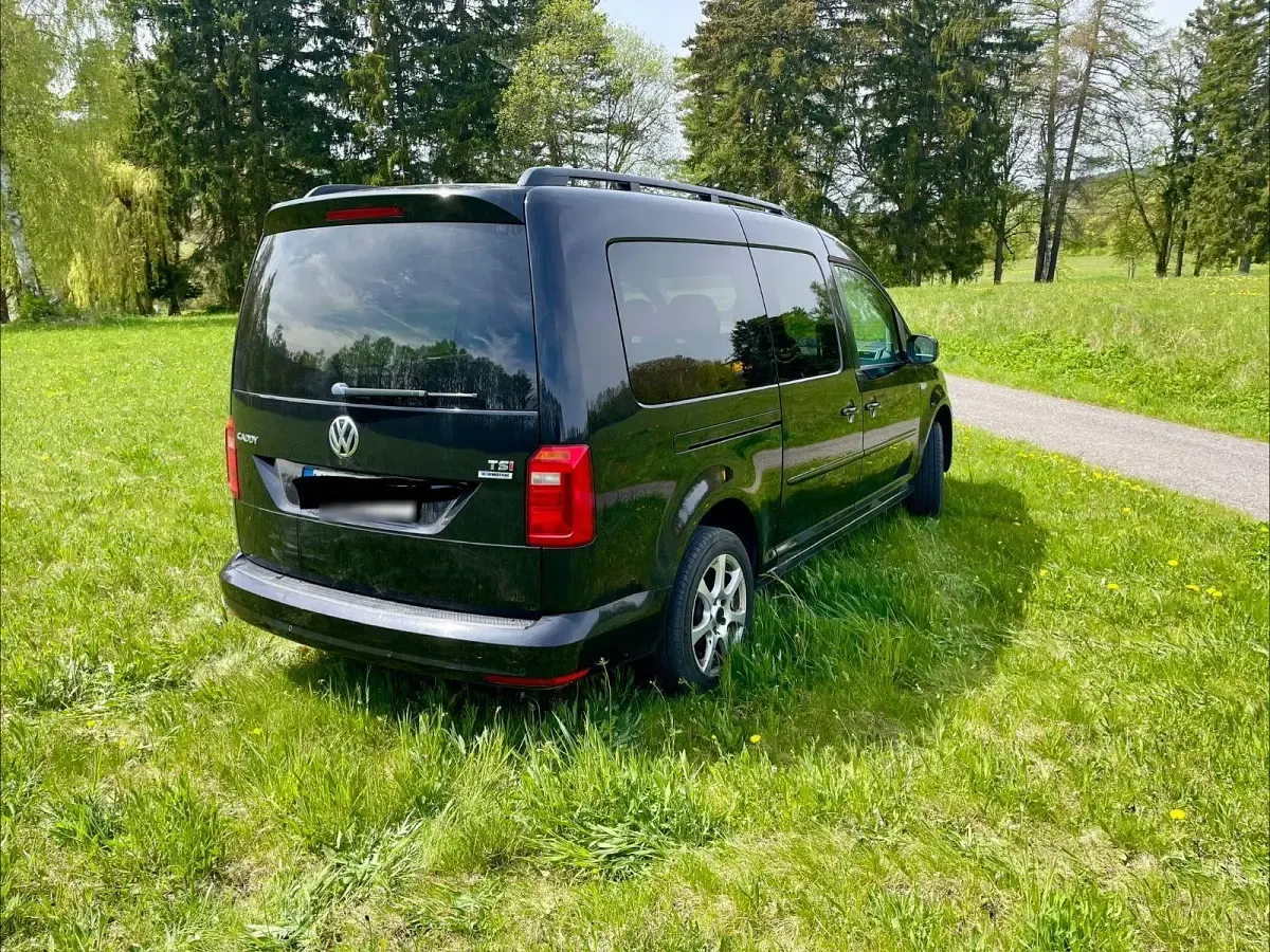 Usado VW Caddy 125 HP (91 kW) 2016 Preto Monovolume
