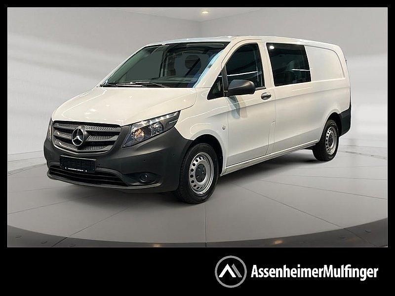 Arktikweiss Gebraucht 2021 Mercedes Vito Van / Kleinbus | 21.123 € (Fairer Preis) - Bild 1/4
