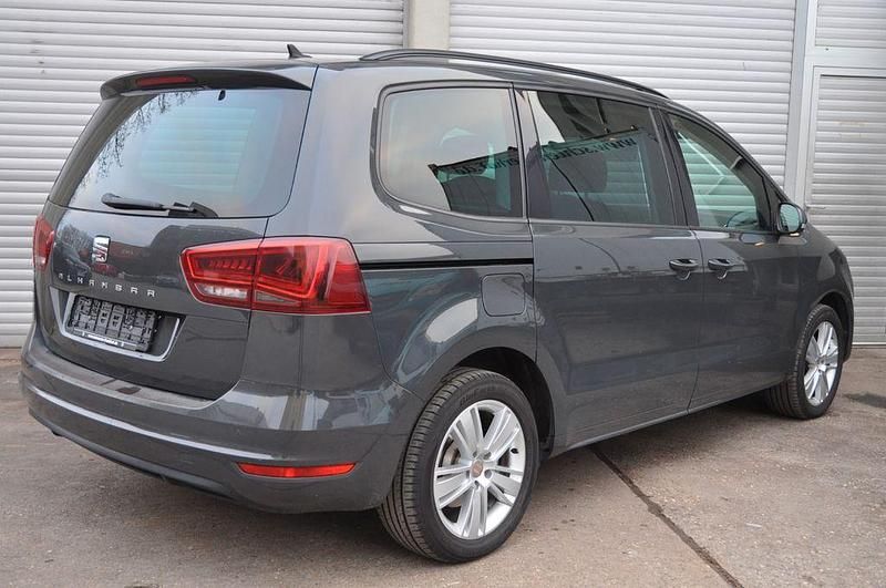 Gebraucht Seat Alhambra Style 150 PS (110 kW) 2018 Grau Van / Kleinbus