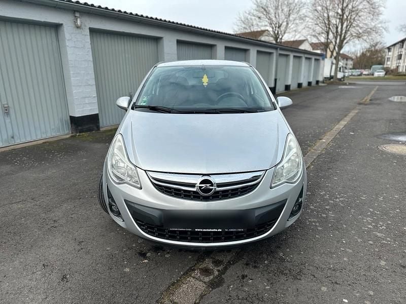 Gebraucht Opel Corsa 69 PS (50 kW) 2011 Silber Kleinwagen