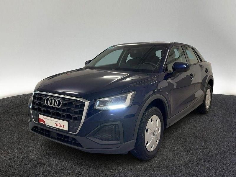 Gebraucht Audi Q2 Comfort 116 PS (85 kW) 2022 Navarrablau metallic SUV