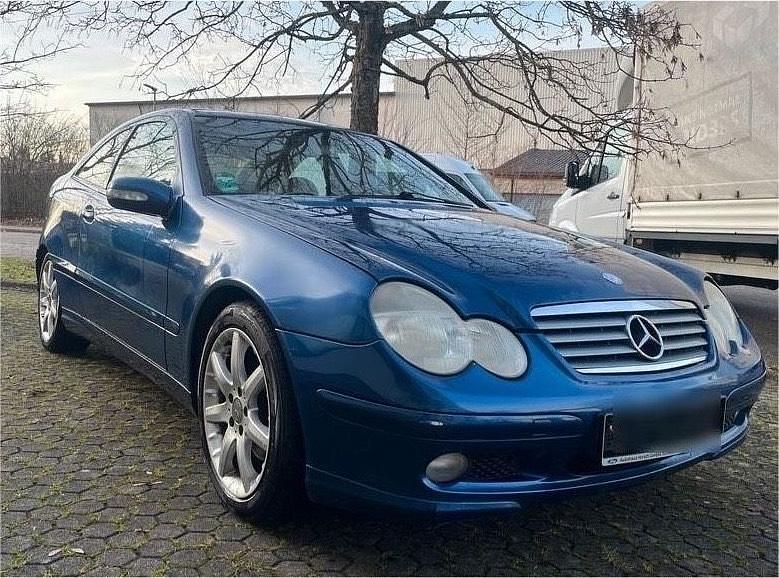 Blau Gebraucht 2001 Mercedes C230 Coupé | 1.050 € (Superpreis) - Bild 1/4
