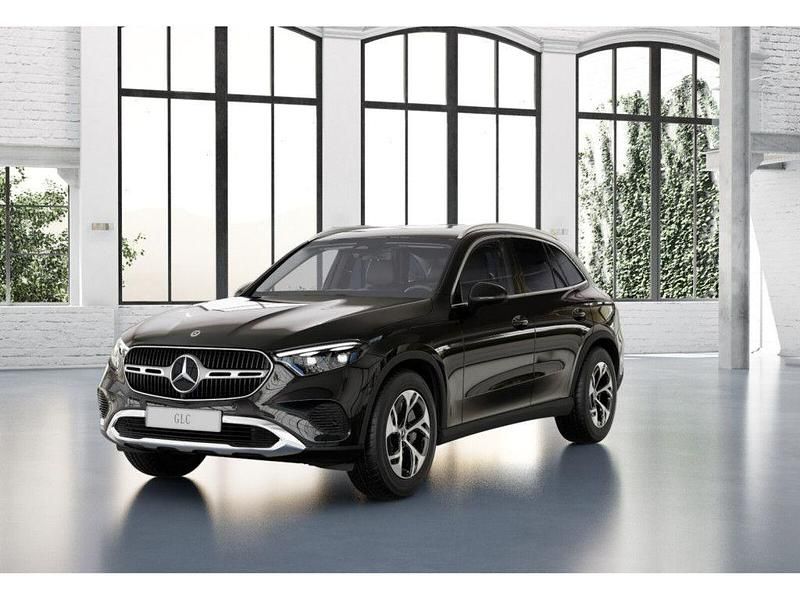 Gebraucht Mercedes GLC300e 197 PS (144 kW) 2023 Schwarz / obsidianschwarz SUV