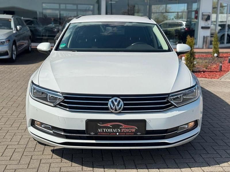Gebraucht VW Passat Comfortline 150 PS (110 kW) 2017 Weiß Kombi