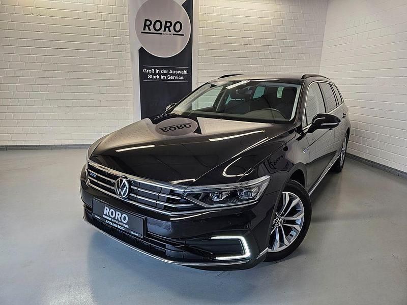 Gebraucht VW Passat GTE 156 PS (114 kW) 2022 Schwarz Kombi