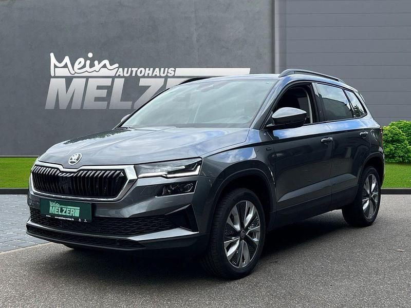 Grau Neu 2025 Skoda Karoq Tour SUV | 39.880 € (Teuer) - Bild 1/4
