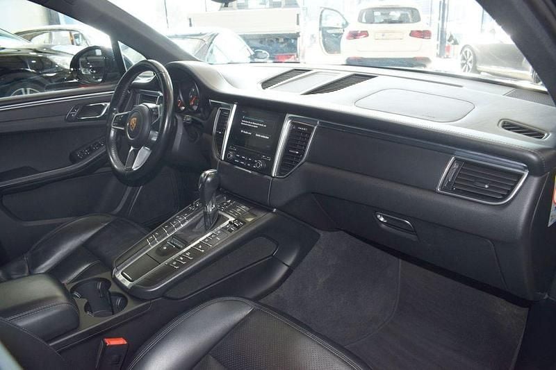 Usado Porsche Macan 252 HP (185 kW) 2017 Preto SUV