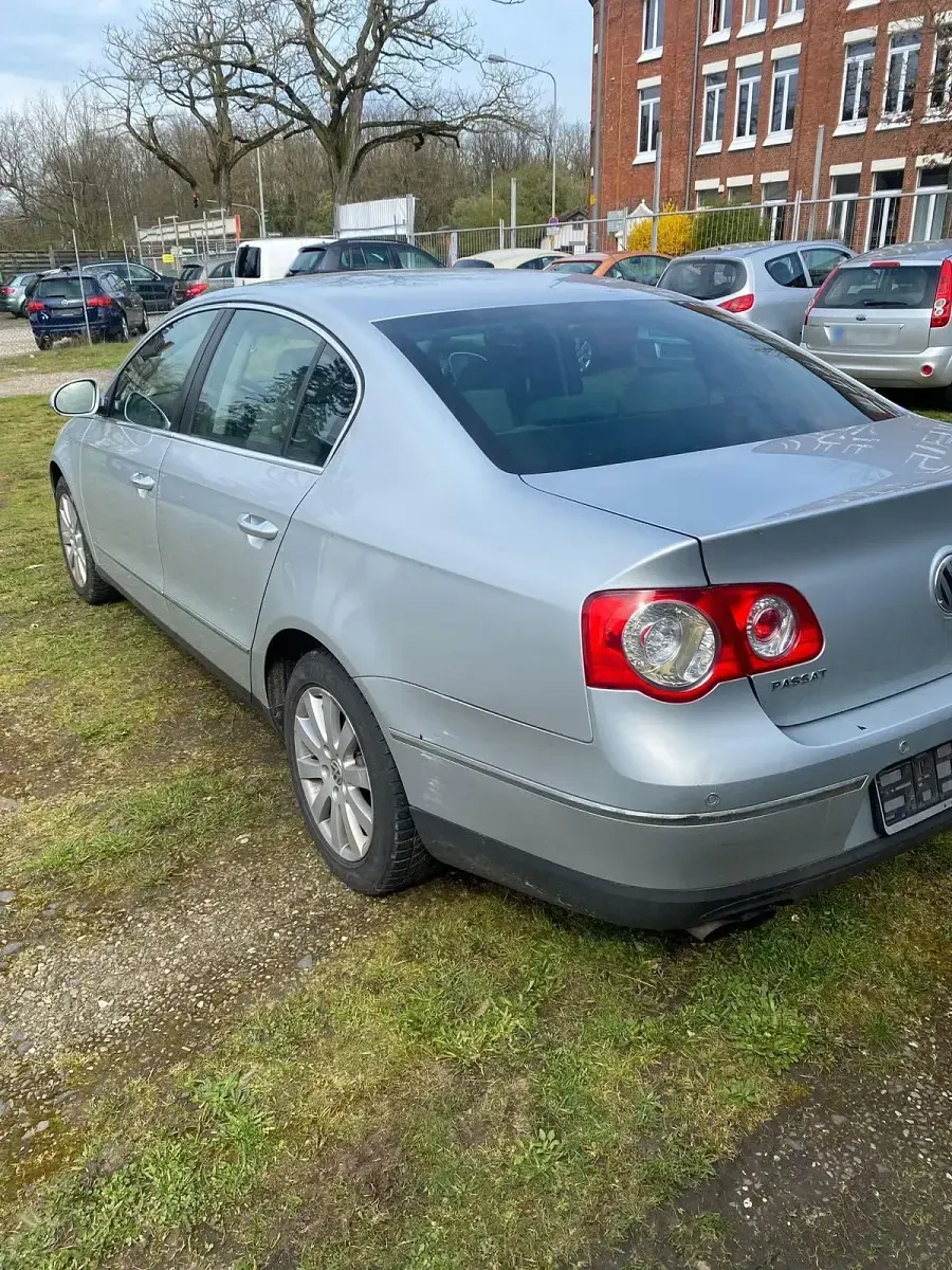 Gebraucht VW Passat 150 PS (110 kW) 2005 Limousine