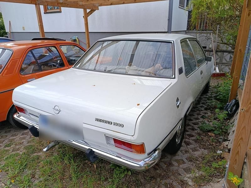 Gebraucht Opel Rekord 75 PS (55 kW) 1973 Weiß Coupé