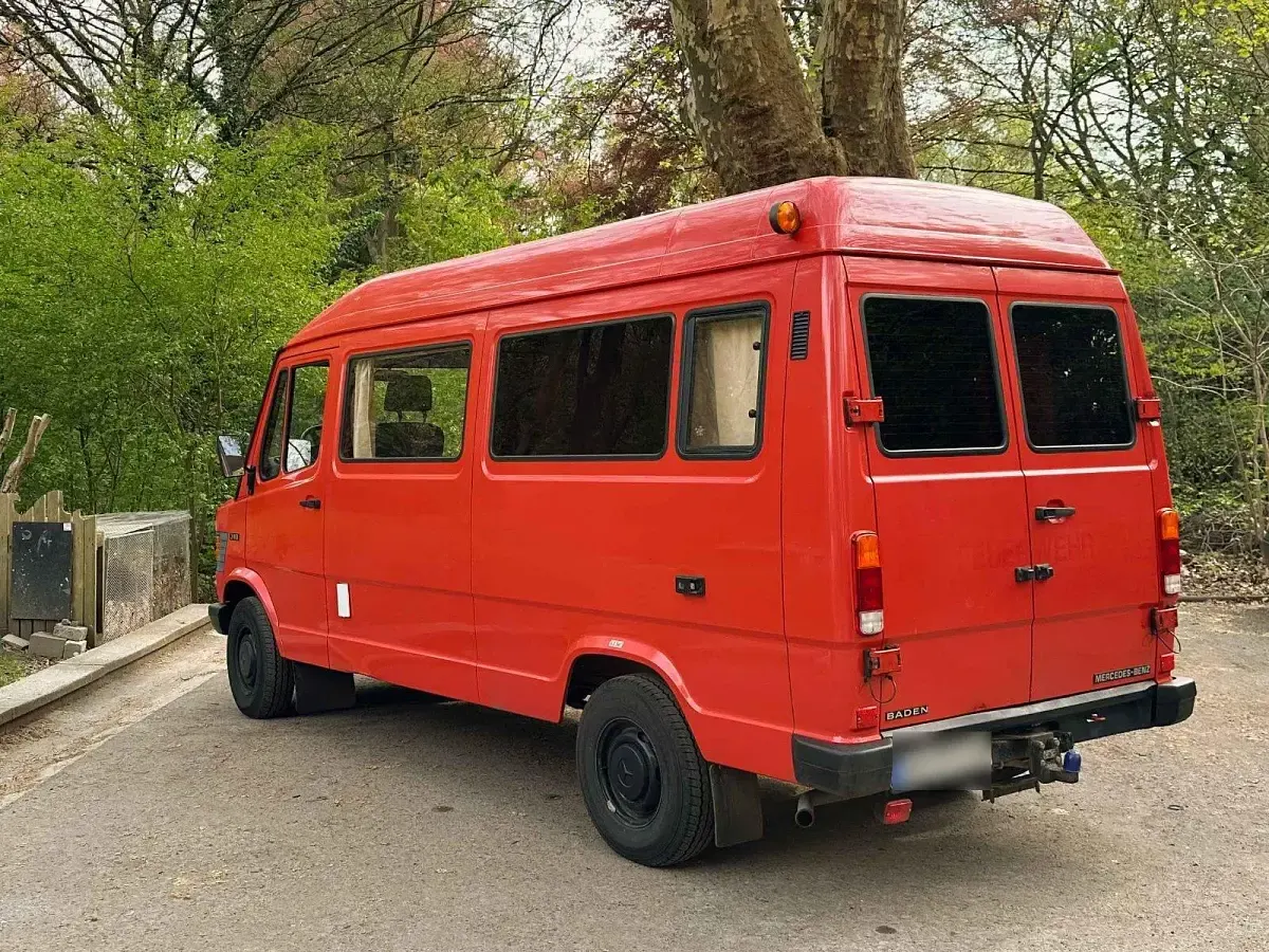Gebraucht Mercedes T1 105 PS (77 kW) 1993 Rot Van