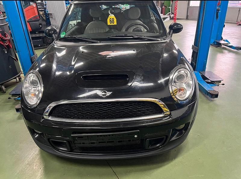 Schwarz Gebraucht 2011 Mini Cooper S Cabriolet Cabrio | 8.000 € (Fairer Preis) - Bild 1/4