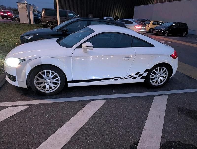 Gebraucht Audi TT 160 PS (117 kW) 2009 Weiß Coupé