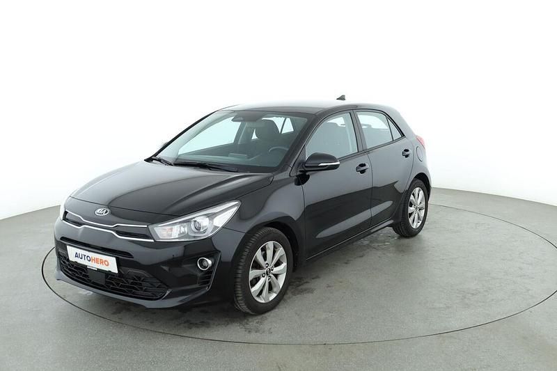 Schwarz Gebraucht 2020 Kia Rio Vision Limousine | 15.200 € (Etwas zu teuer) - Bild 1/3