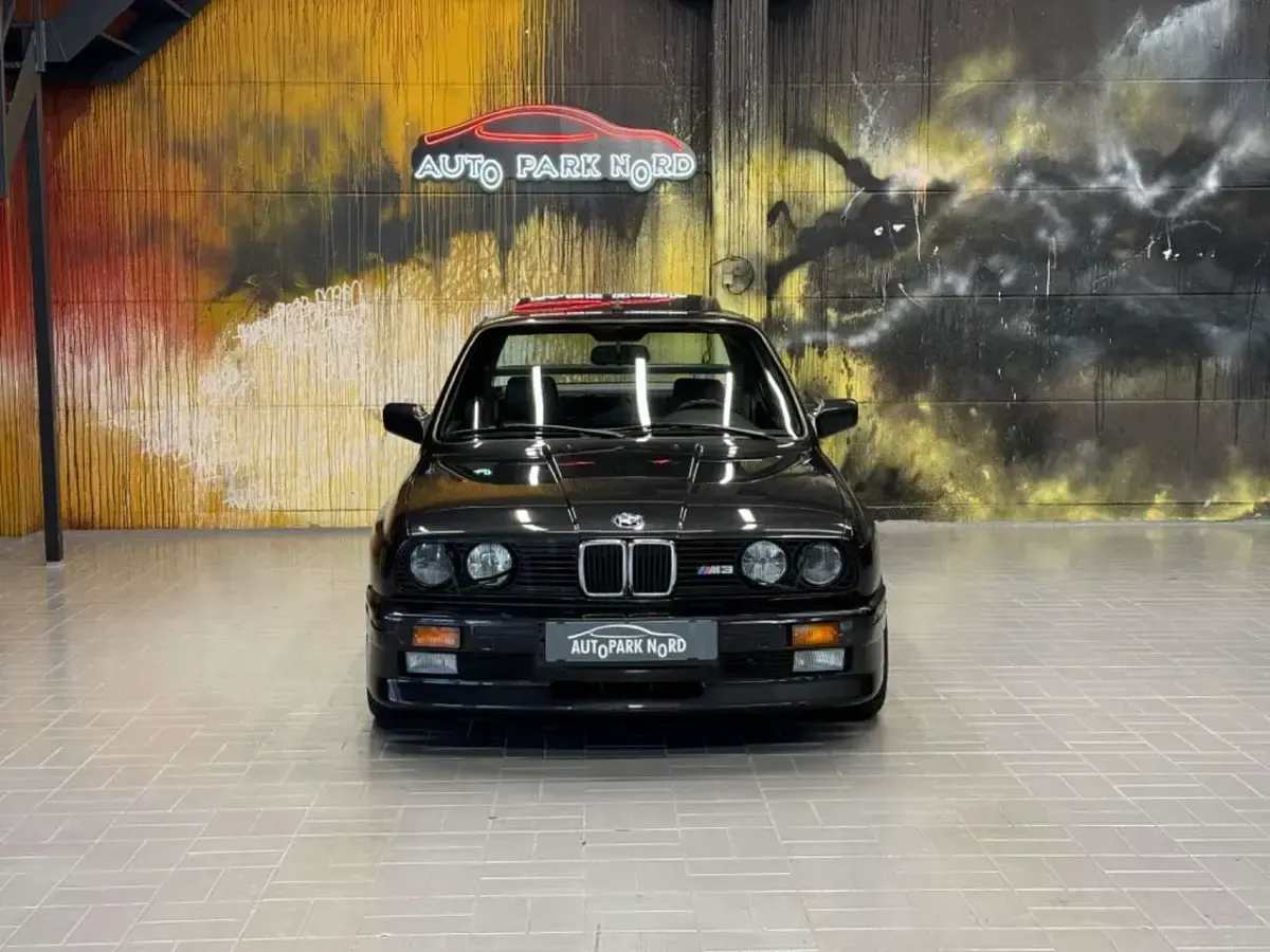 Gebraucht BMW M3 194 PS (142 kW) 1989 Diamant schwarz Coupé