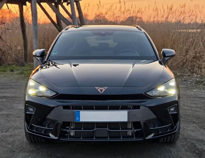 Gebraucht Cupra Leon 150 PS (110 kW) 2024 Schwarz Kombi