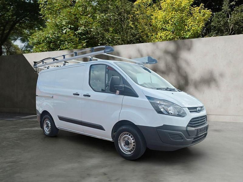 Weiß Gebraucht 2017 Ford Transit Custom Van / Kleinbus | 10.900 € - Bild 1/4