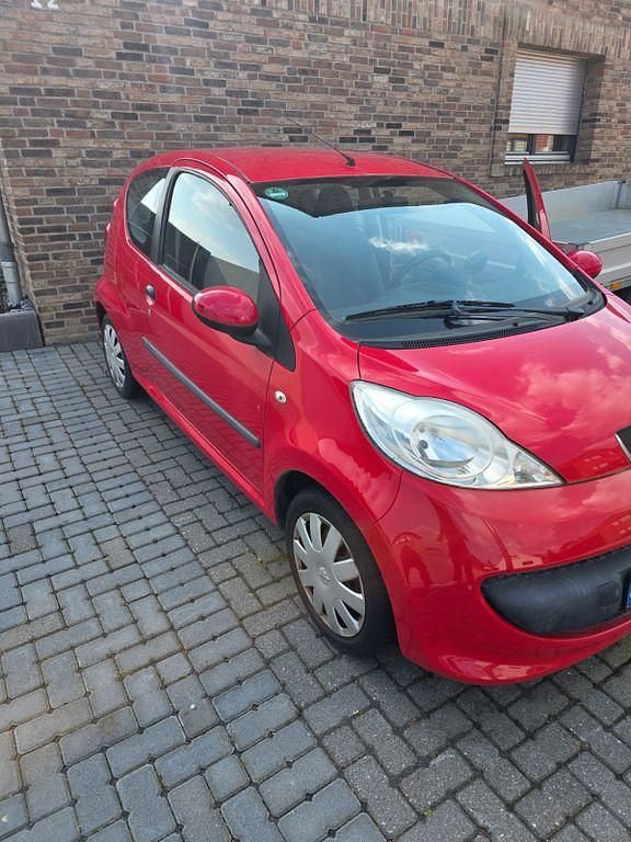 Gebraucht Peugeot 107 Filou 68 PS (50 kW) 2007 Rot Kleinwagen