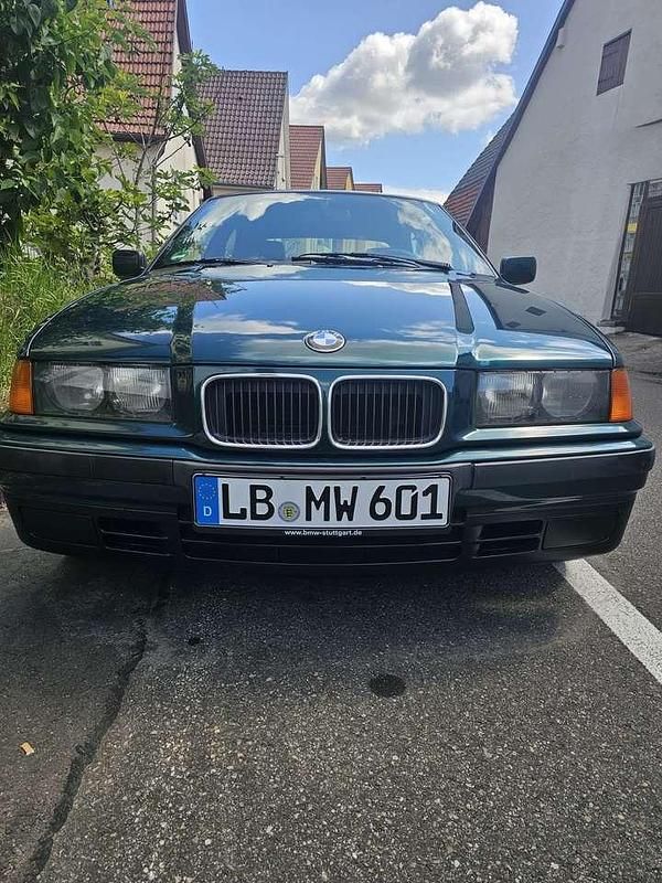 Gebraucht BMW 316 102 PS (75 kW) 1996 Grün Limousine