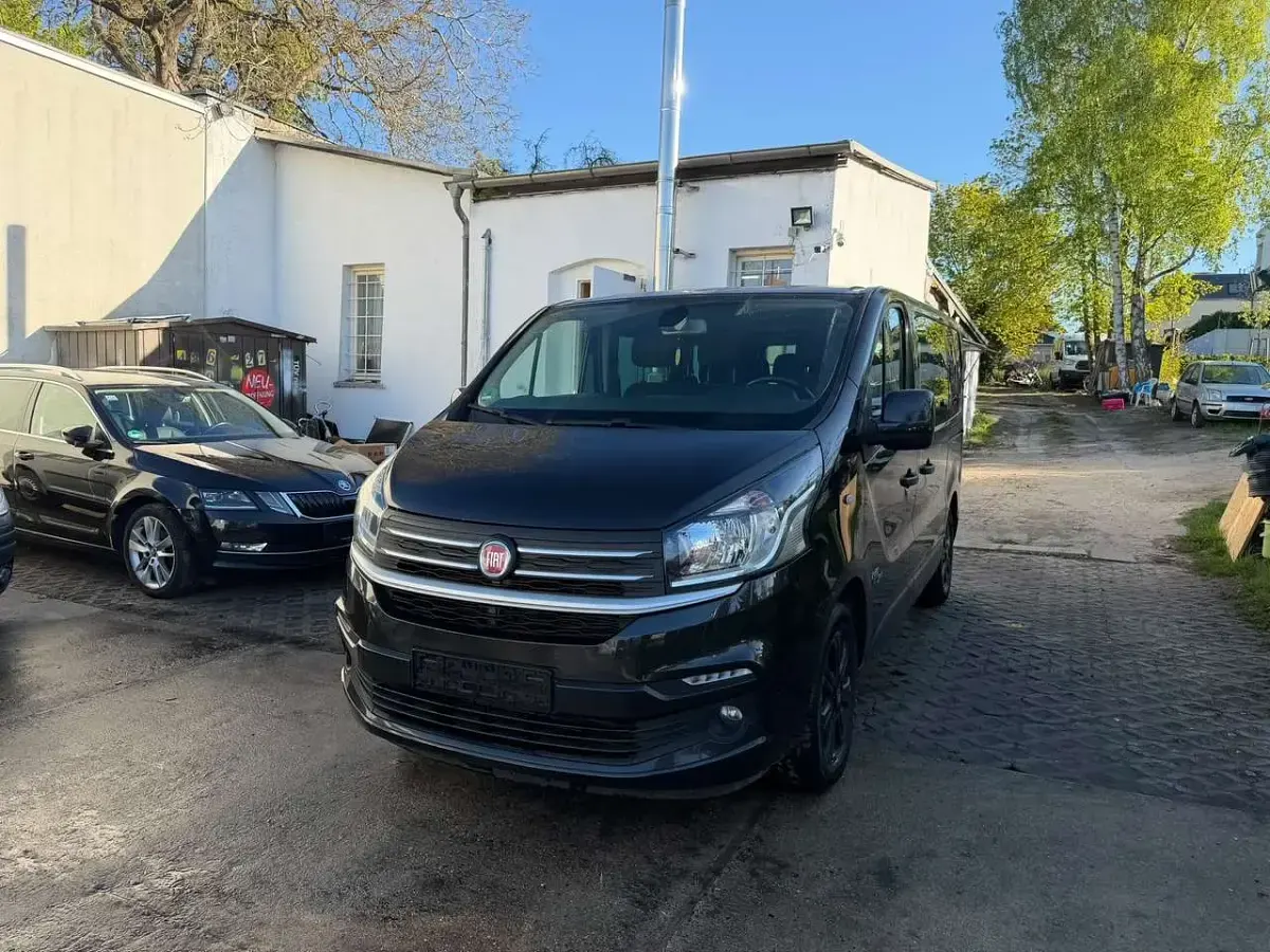 Gebraucht Fiat Talento Family 145 PS (106 kW) 2018 Colore esterno Van / Kleinbus