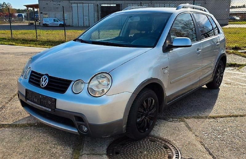 Silber Gebraucht 2004 VW Polo Cross Kleinwagen | 1.390 € (Superpreis) - Bild 1/4