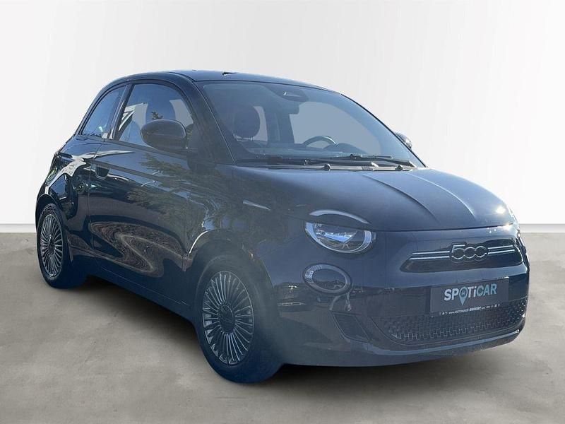 Gebraucht Fiat 500e 86 kW (118 PS) 2023 Schwarz Kleinwagen