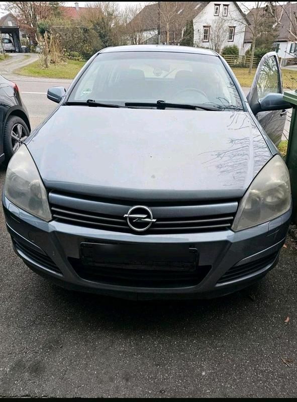 Grau Gebraucht 2005 Opel Astra Limousine | 500 € (Superpreis) - Bild 1/4
