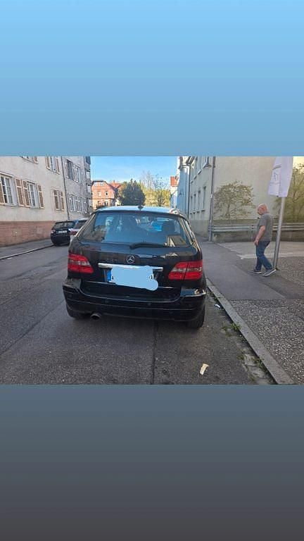 Usata Mercedes B150 95 CV (69 kW) 2005 Nero Monovolume