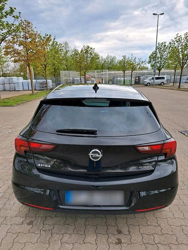 Gebraucht Opel Astra Innovation 150 PS (110 kW) 2017 Schwarz Limousine