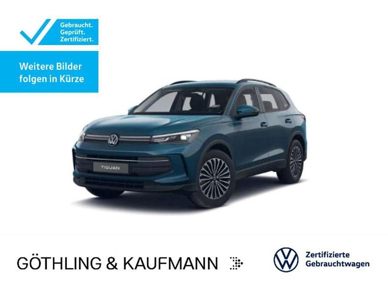Nightshade blue metallic Gebraucht 2025 VW Tiguan Life SUV | 38.430 € (Etwas zu teuer) - Bild 1/3
