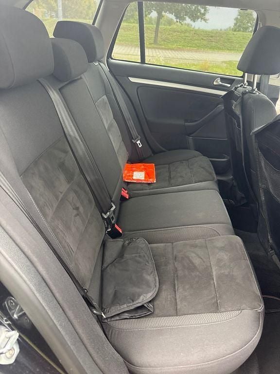 Gebraucht VW Golf VI Highline 105 PS (77 kW) 2011 Schwarz Kleinwagen