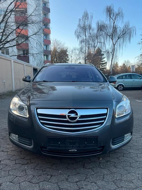 Gebraucht Opel Insignia 160 PS (117 kW) 2012 Grau Kombi