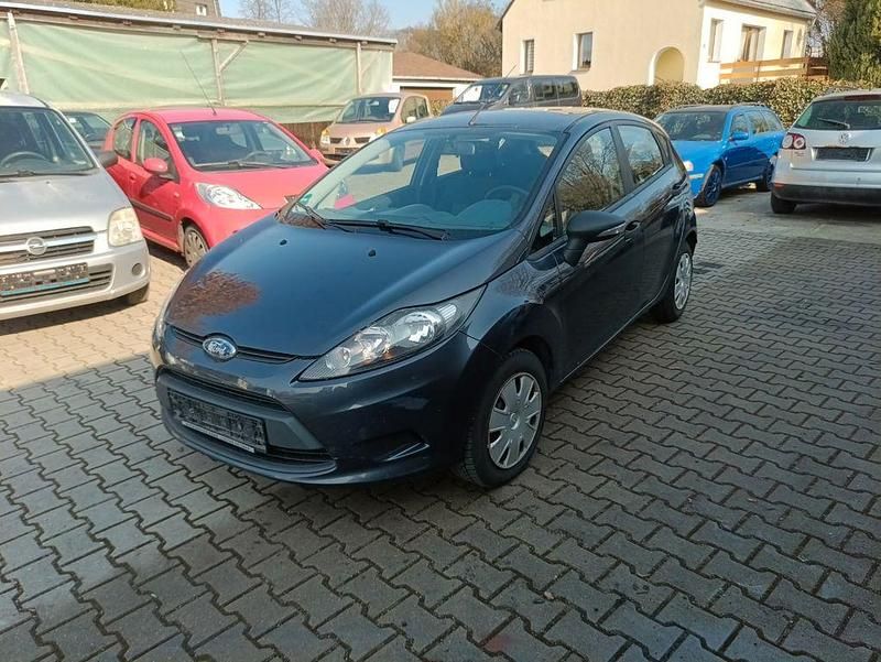 Gebraucht Ford Fiesta Ambiente 60 PS (44 kW) 2009 Grau Kleinwagen
