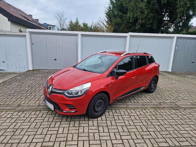 Gebraucht Renault Clio GrandTour 90 PS (66 kW) 2016 Rot Kombi