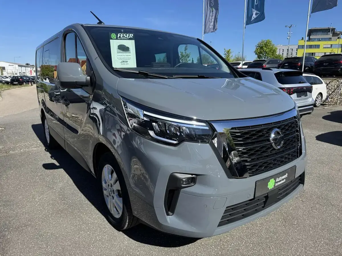 Gebraucht Nissan Primastar Tekna 170 PS (125 kW) 2024 New grey Van / Kleinbus