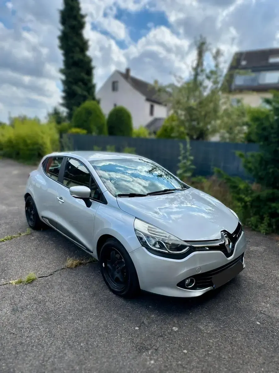 Gebraucht Renault Clio Dynamique 73 PS (53 kW) 2015 Grau Kleinwagen