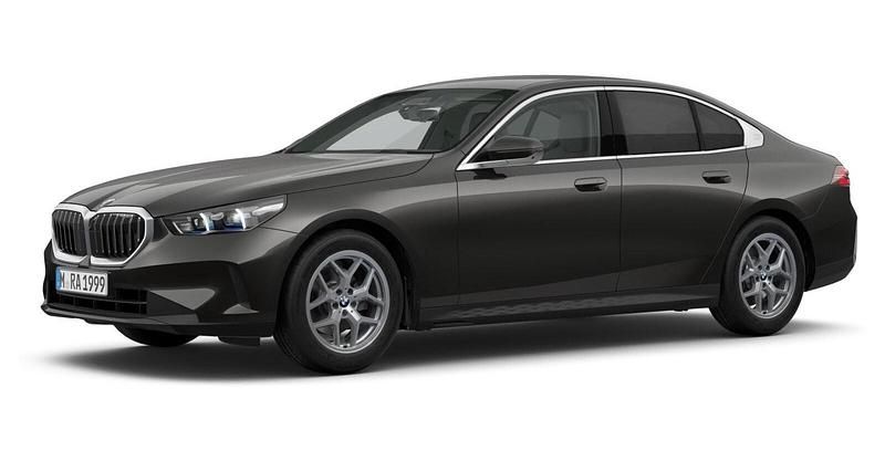Grau Gebraucht 2024 BMW 520 Comfort Edition Limousine | 47.544 € (Superpreis) - Bild 1/4