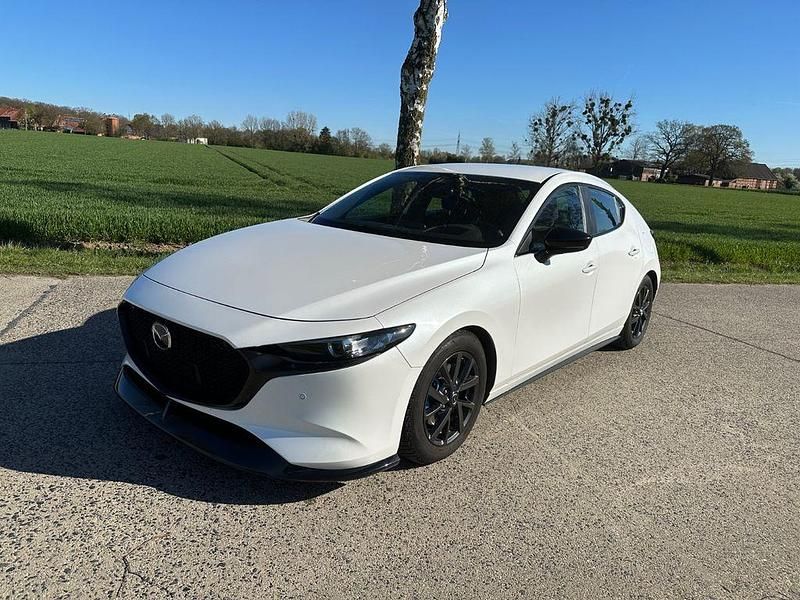 Gebraucht Mazda 3 122 PS (89 kW) 2020 Weiß Limousine