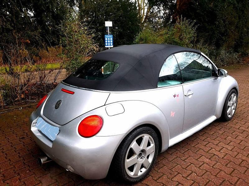 Gebraucht VW New Beetle 102 PS (75 kW) 2005 Silber Kleinwagen