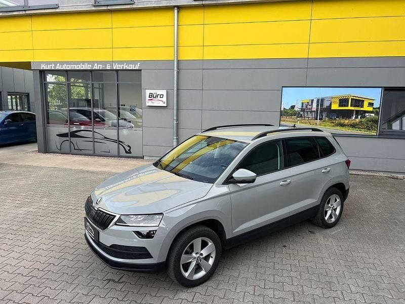 Grau Gebraucht 2018 Skoda Karoq Ambition SUV | 15.990 € (Fairer Preis) - Bild 1/4