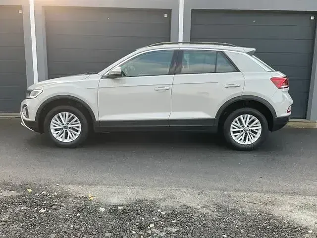 Gebraucht VW T-Roc Life 150 PS (110 kW) 2024 Andere SUV