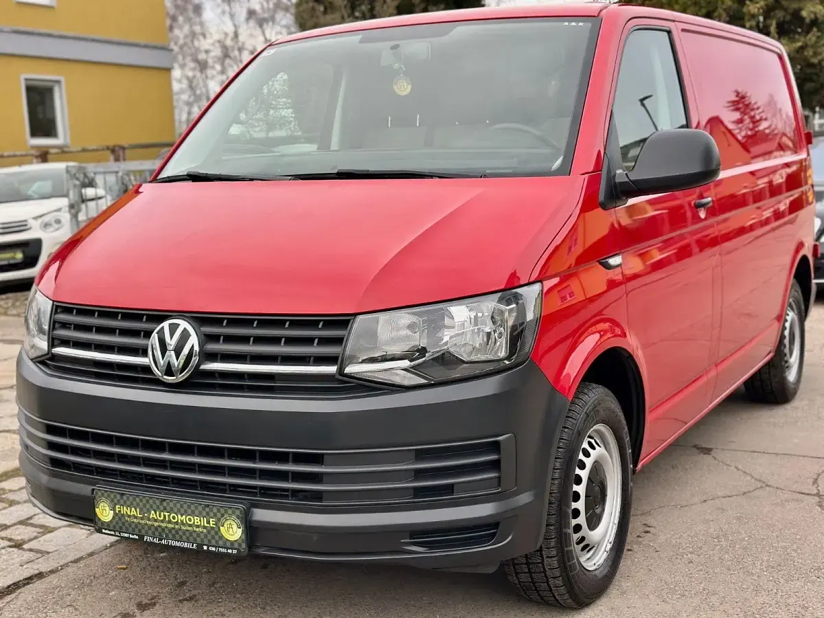 Gebraucht VW Transporter 102 PS (75 kW) 2018 Rot Van