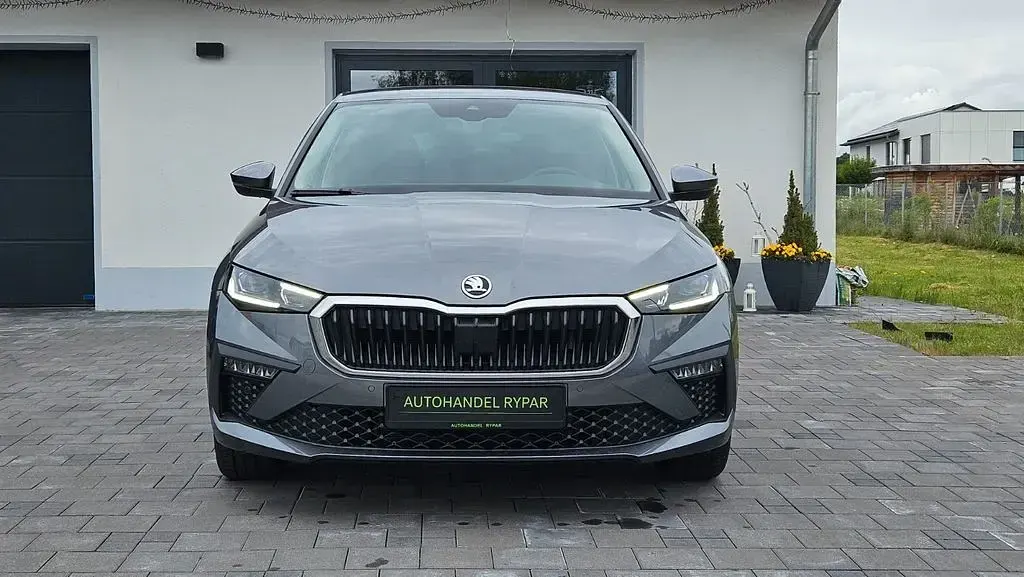 Gebraucht Skoda Scala 116 PS (85 kW) 2024 Grau Kleinwagen