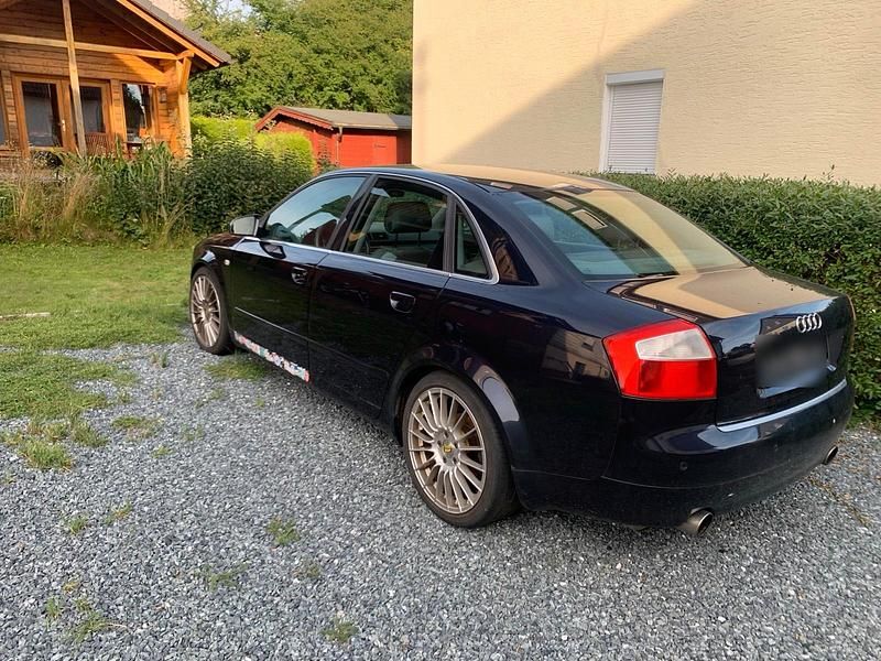 Gebraucht Audi A4 170 PS (125 kW) 2002 Blau Limousine