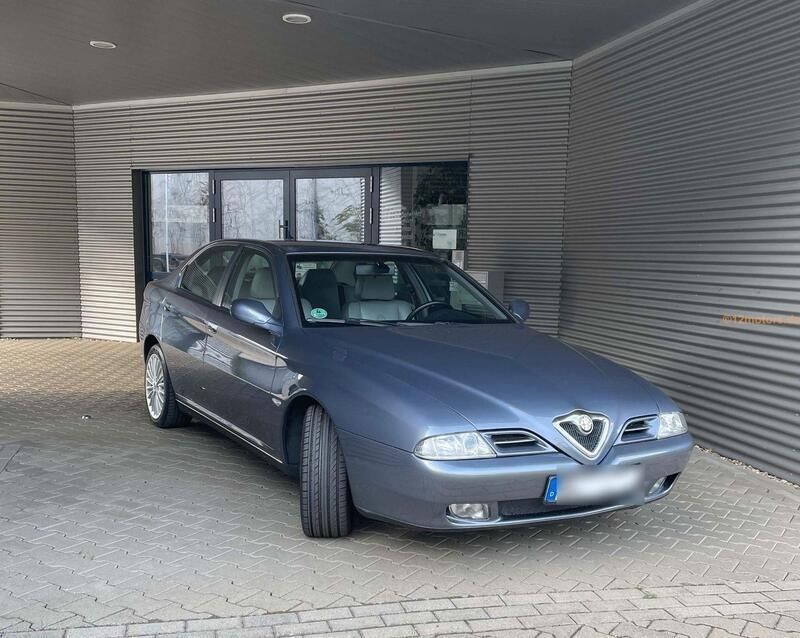Blau Gebraucht 2000 Alfa Romeo 166 Limousine | 6.900 € (Teuer) - Bild 1/4