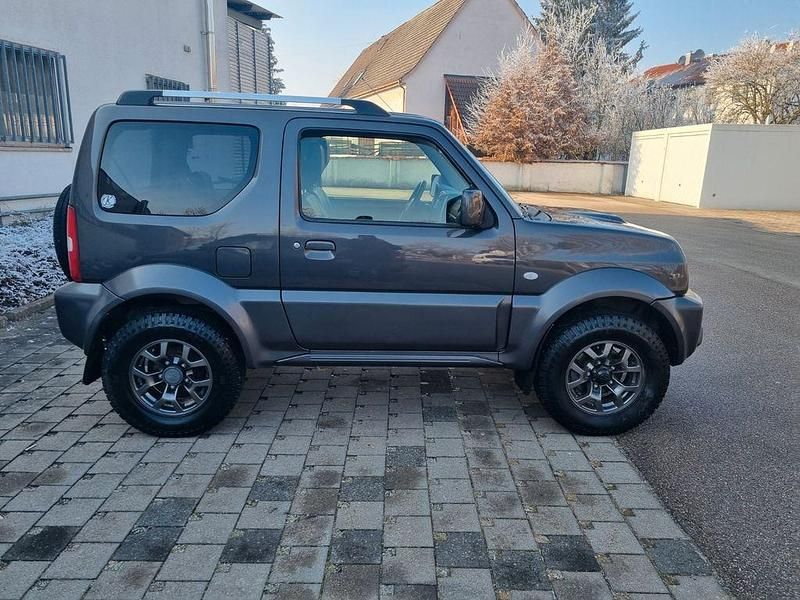 Gebraucht Suzuki Jimny Comfort 86 PS (63 kW) 2012 Grau SUV
